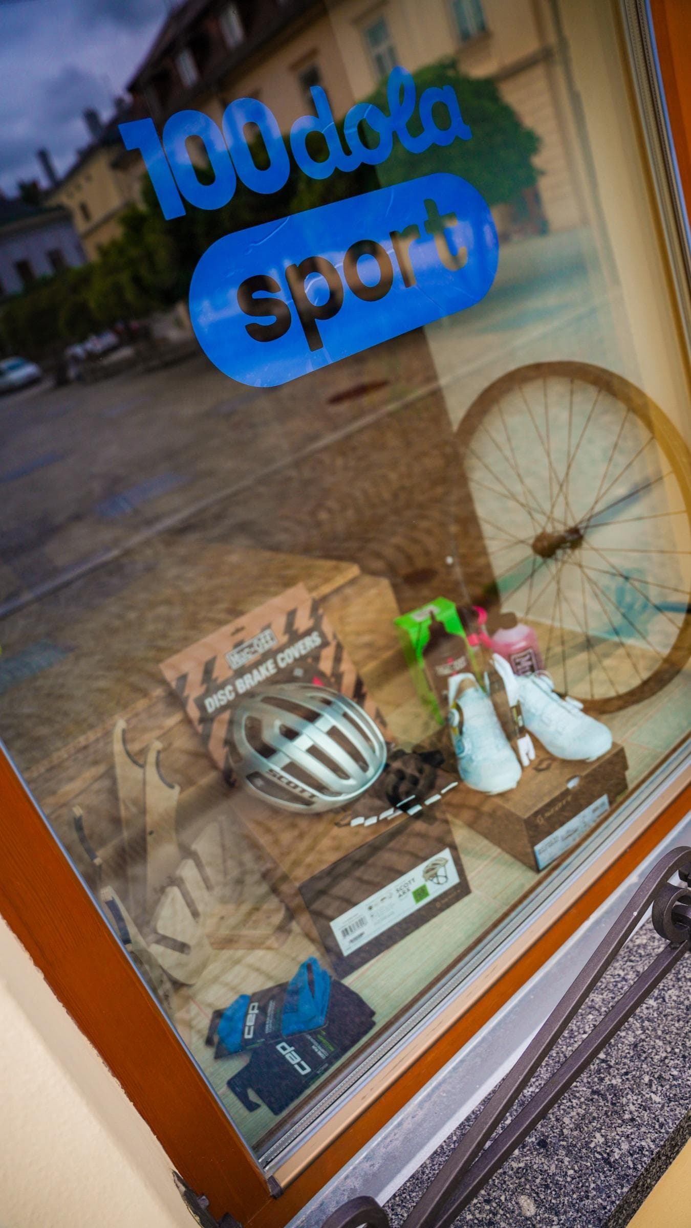 Obchod 100dola sport Šternberk — foto 7