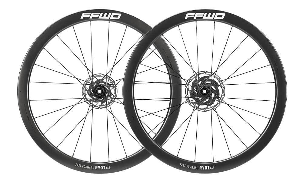 Karbonová kola RYOT44 V2 TEAM TECH (44 mm), FFWD N/GAGE 2:1, White, galuska